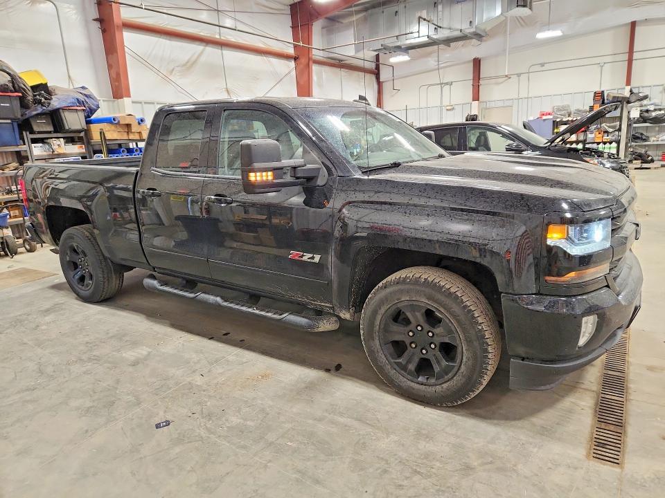 2017 CHEVROLET SILVERADO K1500 LT — Фото 4 из 12