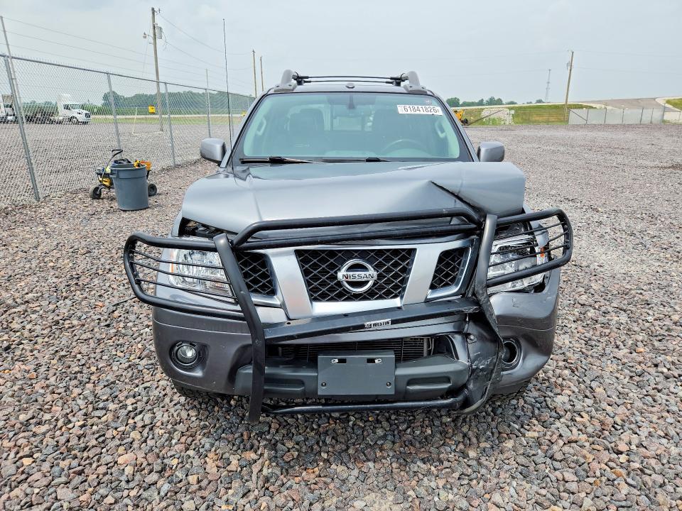 2017 NISSAN FRONTIER PRO-4X — Фото 5 из 12