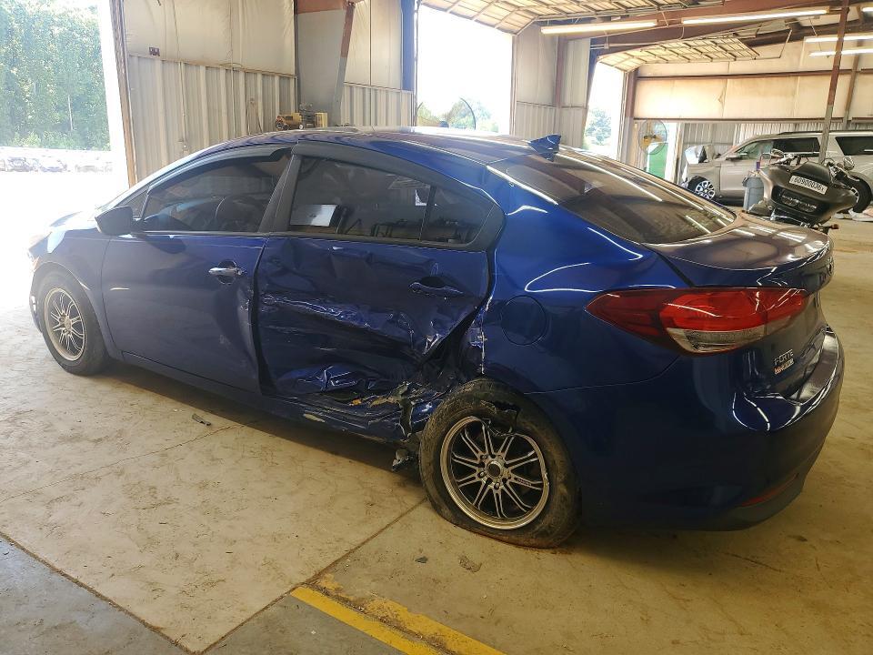 3KPFL4A74HE030206 2017 KIA FORTE photo no. 2