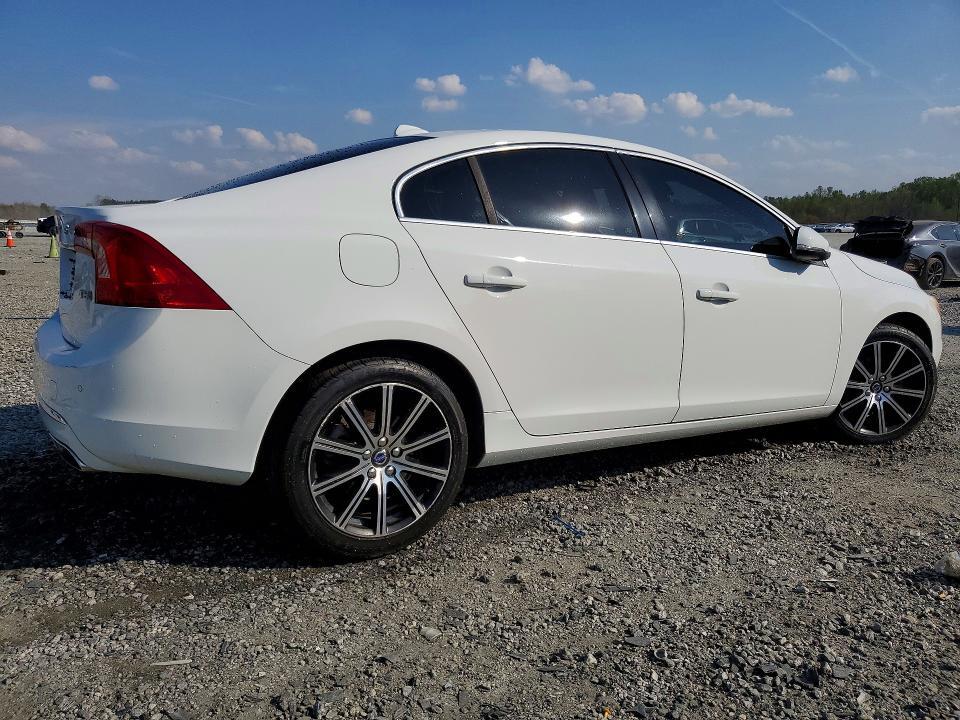 2017 VOLVO S60 PREMIER — Фото 3 из 12