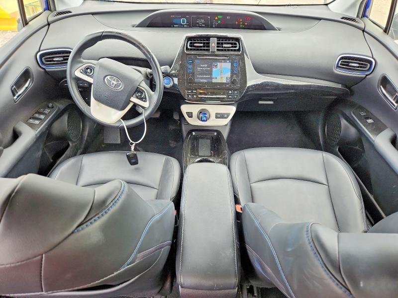2017 TOYOTA PRIUS FOUR TOURING — Фото 8 из 12
