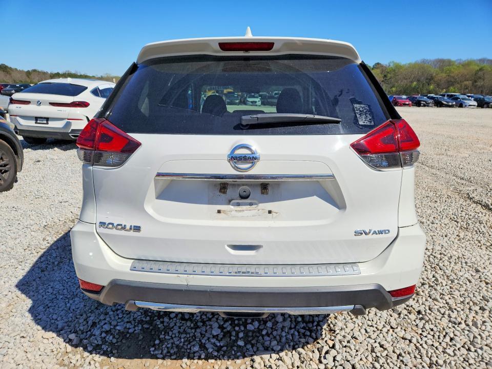 2017 NISSAN ROGUE — Фото 6 из 13