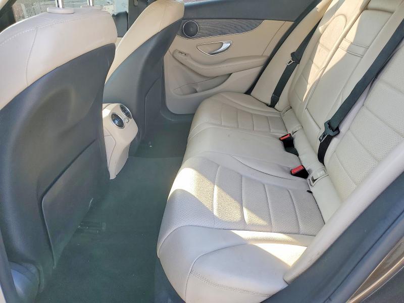 2017 MERCEDES-BENZ C 300 — Фото 10 из 12