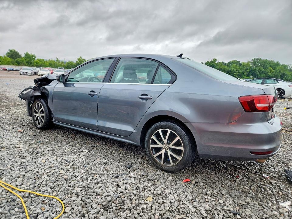 2017 VOLKSWAGEN JETTA SE — Фото 2 из 12
