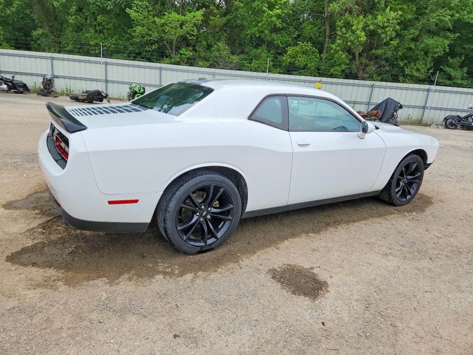 2C3CDZAG0HH558248 2017 DODGE CHALLENGER photo no. 3