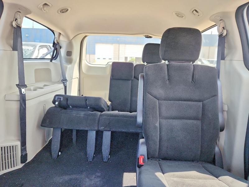 2016 DODGE GRAND CARAVAN SXT — Фото 10 из 13