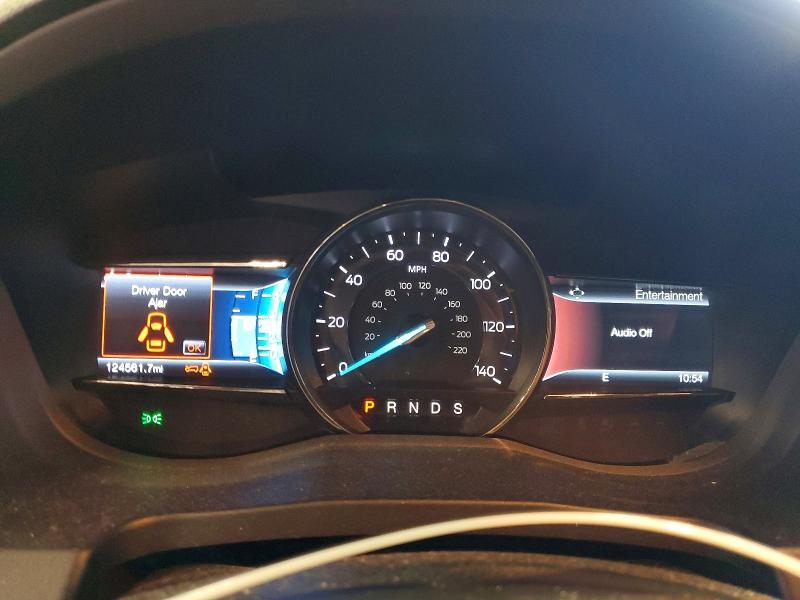 1FM5K8GT3GGB71658 2016 FORD EXPLORER photo no. 9