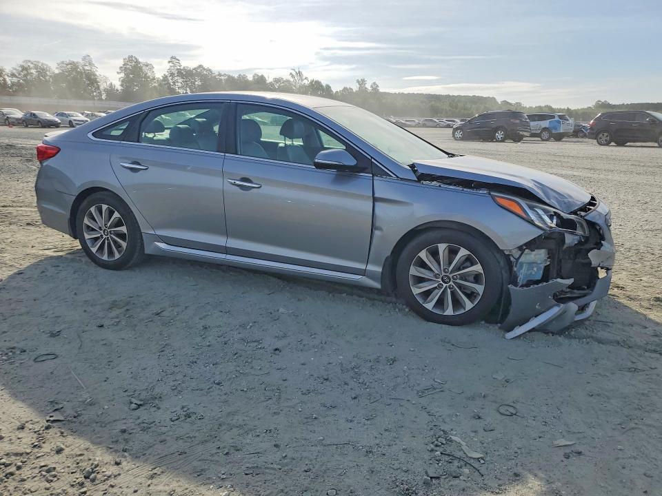 2015 HYUNDAI SONATA SPORT — Фото 4 из 12