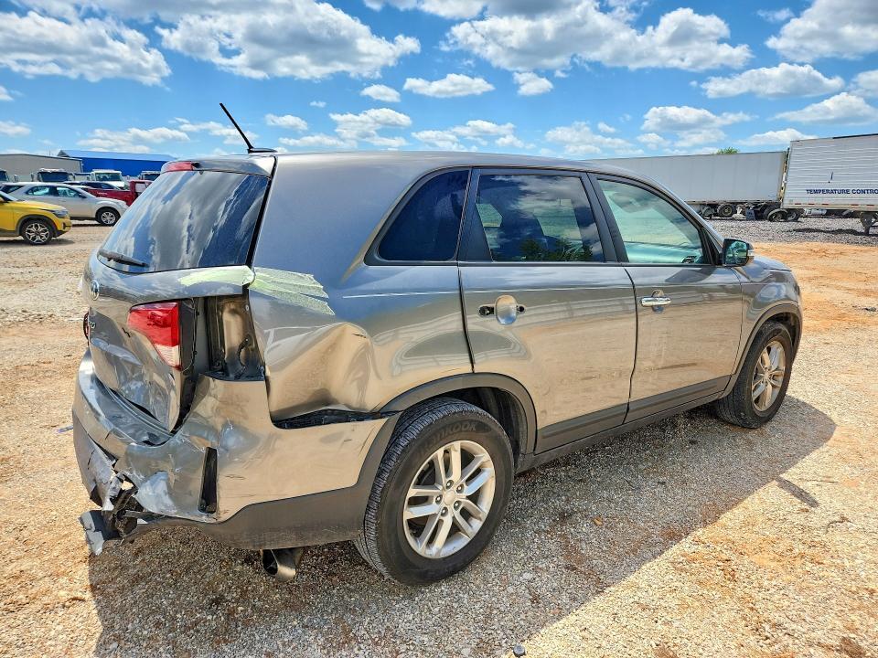 2015 KIA SORENTO LX — Фото 3 из 13
