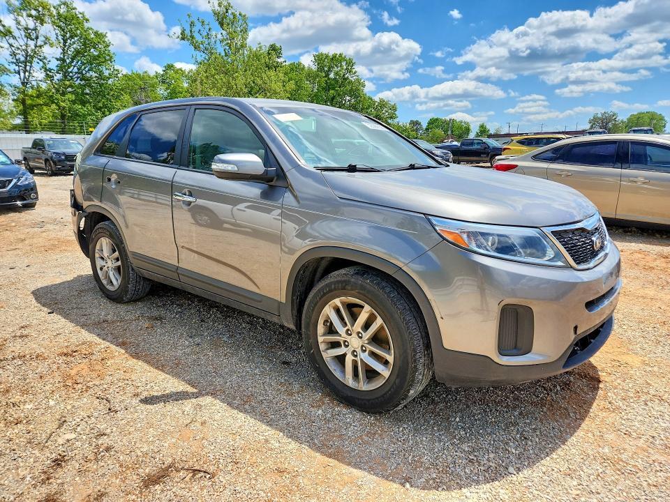 2015 KIA SORENTO LX — Фото 4 из 13