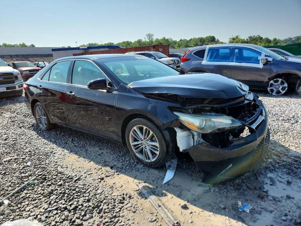 2015 TOYOTA CAMRY SE — Фото 4 из 12