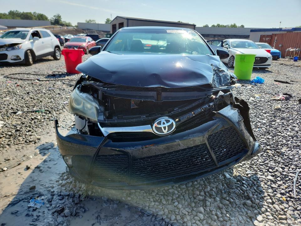 2015 TOYOTA CAMRY SE — Фото 5 из 12