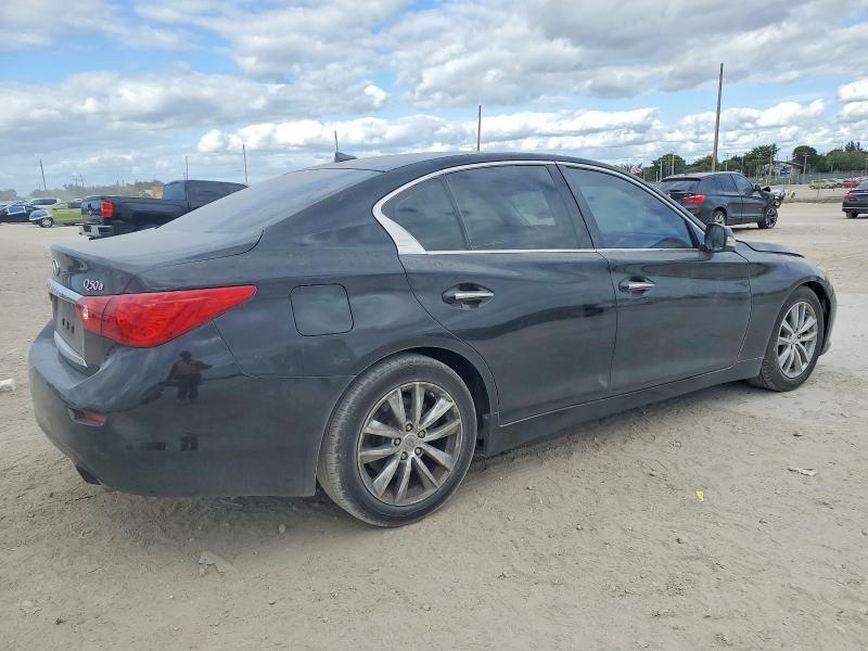 2015 INFINITI Q50 BASE — Фото 3 из 12