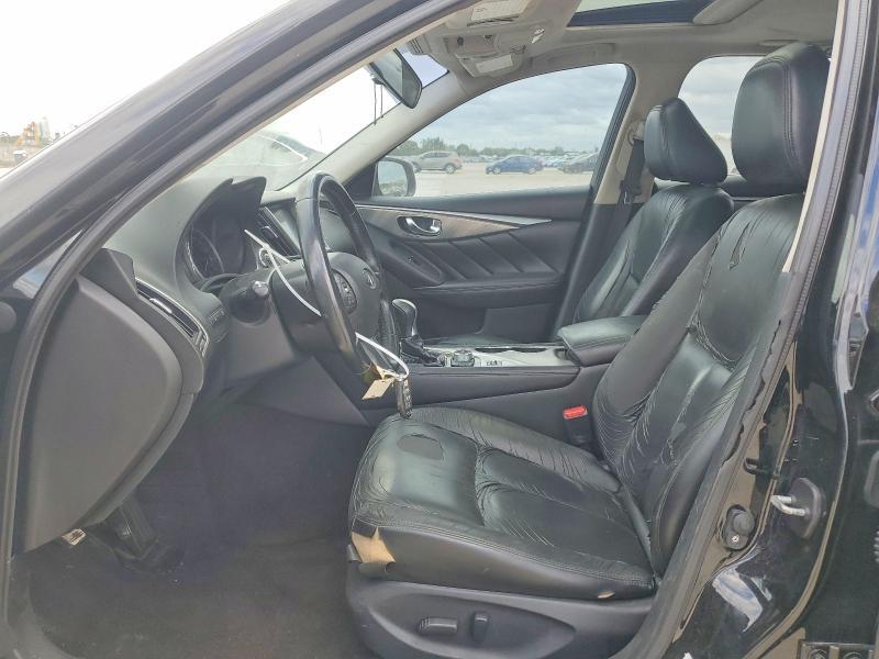 2015 INFINITI Q50 BASE — Фото 7 из 12