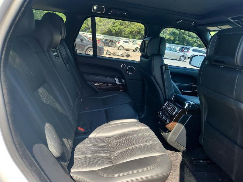 2015 LAND ROVER RANGE ROVER HSE — Фото 11 из 14