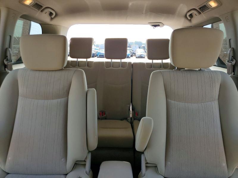2015 NISSAN QUEST 3.5 SV — Фото 10 из 14