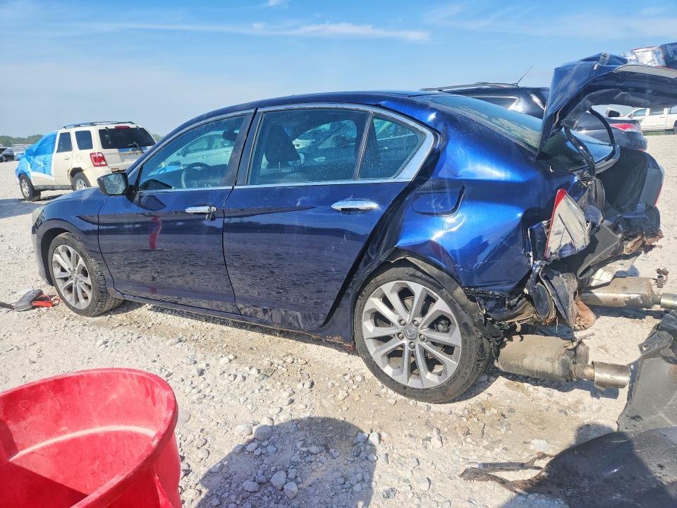 1HGCR2F5XDA066249 2013 HONDA ACCORD photo no. 2