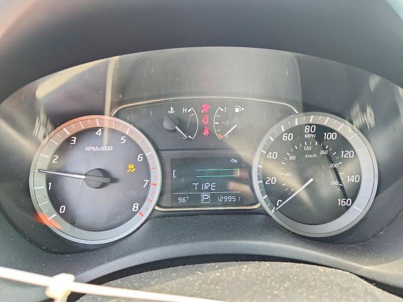 2013 NISSAN SENTRA S — Фото 9 из 12