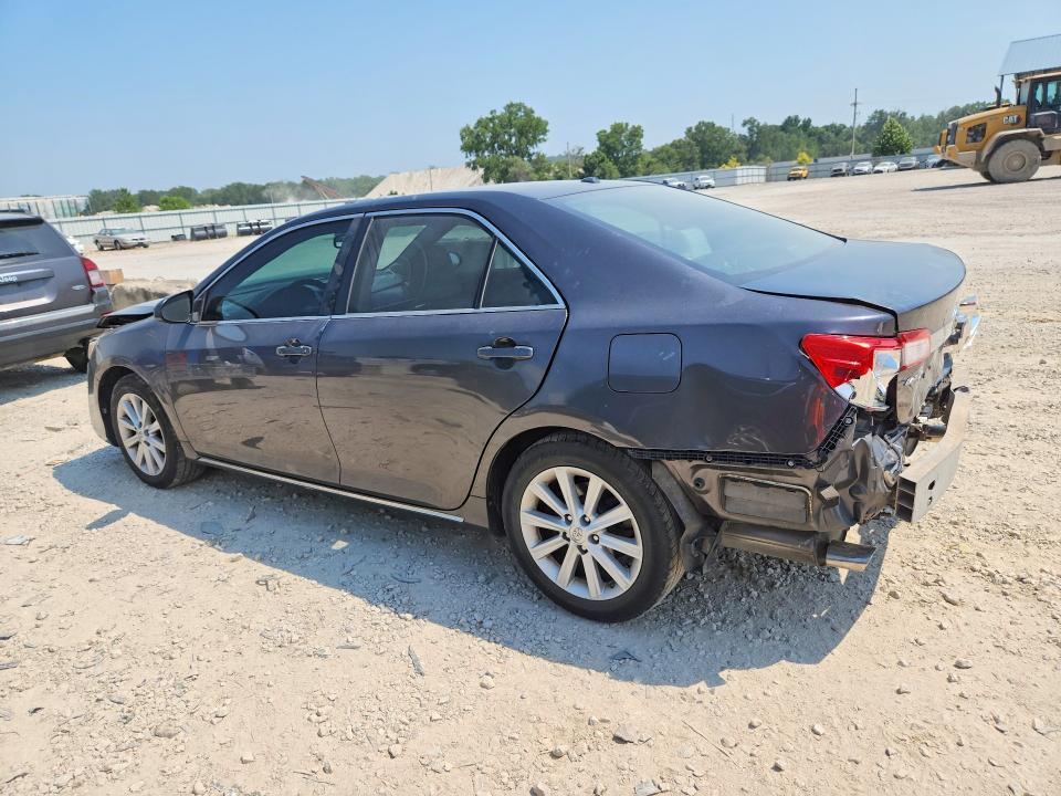 2013 TOYOTA CAMRY XLE V6 — Фото 2 из 13