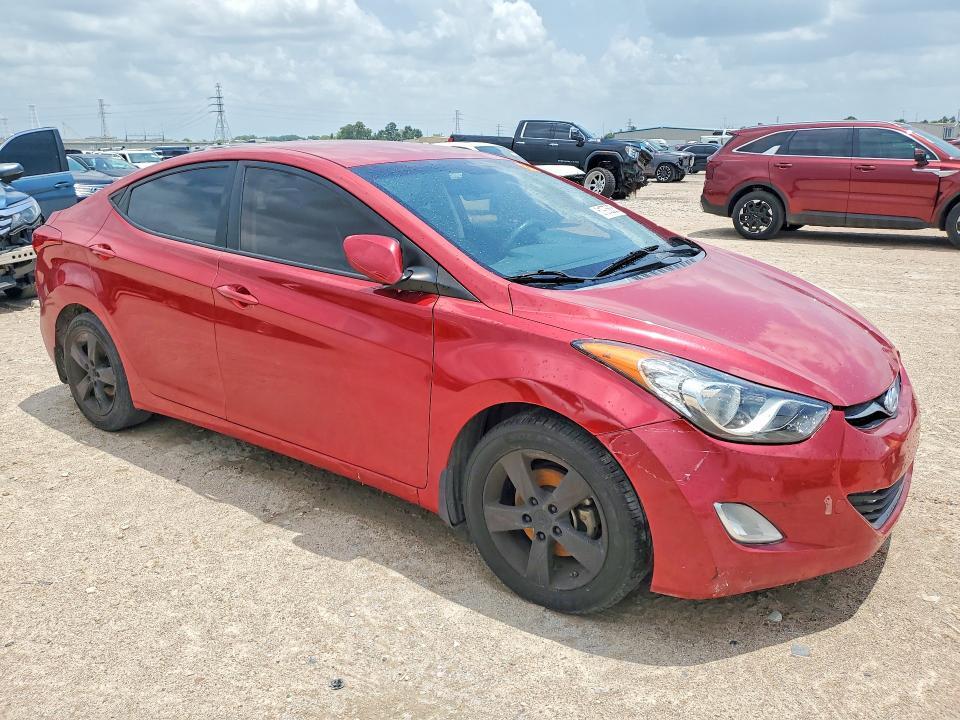 KMHDH4AE2DU934568 2013 HYUNDAI ELANTRA photo no. 4