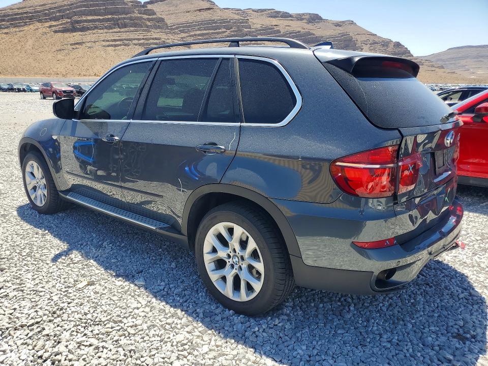 2013 BMW X5 XDRIVE35I — Фото 2 из 12