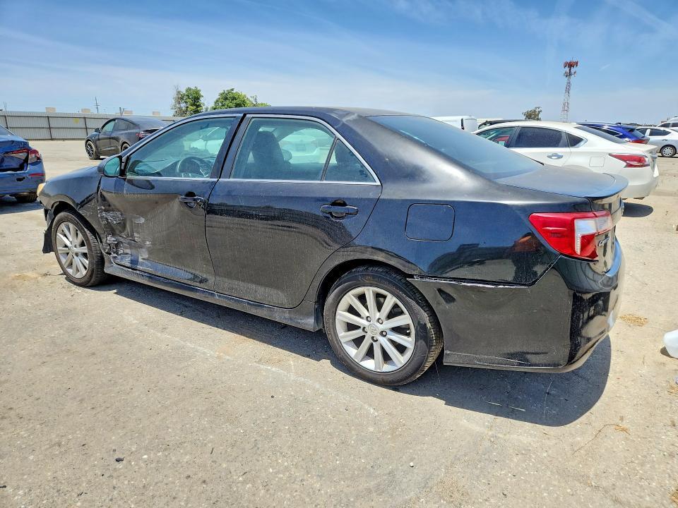 4T1BF1FK8DU232605 2013 TOYOTA CAMRY photo no. 2