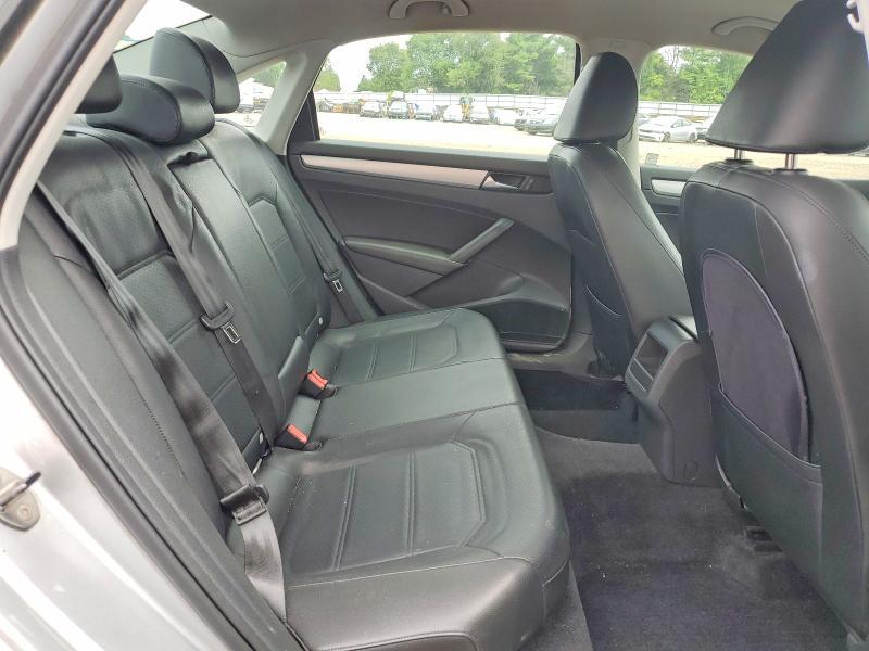 2012 VOLKSWAGEN PASSAT SE — Фото 10 из 12