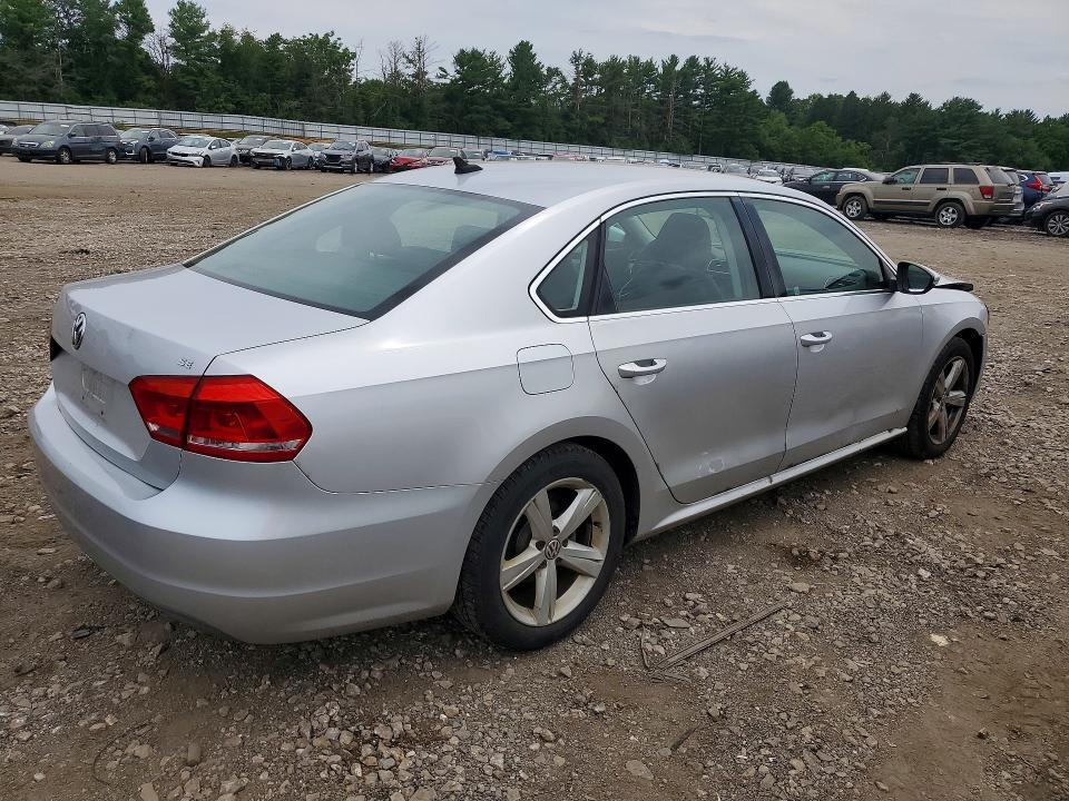 2012 VOLKSWAGEN PASSAT SE — Фото 3 из 12