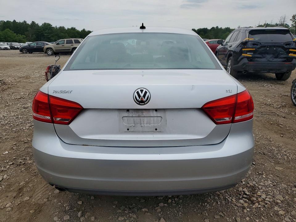 2012 VOLKSWAGEN PASSAT SE — Фото 6 из 12