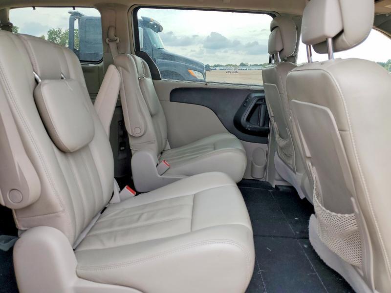 2012 CHRYSLER TOWN & COUNTRY TOURING L — Фото 11 из 14