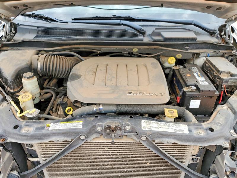 2012 CHRYSLER TOWN & COUNTRY TOURING L — Фото 12 из 14