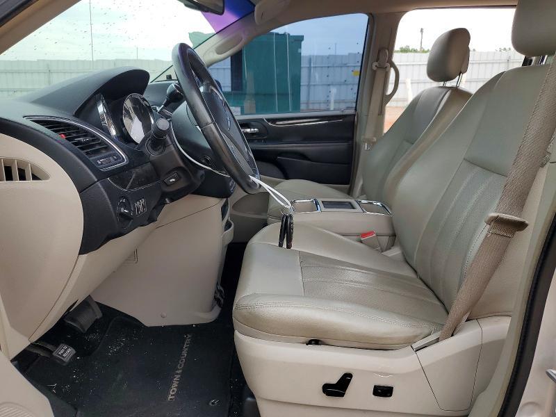 2012 CHRYSLER TOWN & COUNTRY TOURING L — Фото 7 из 14