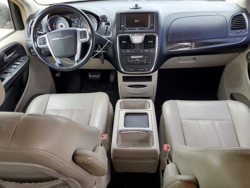 2012 CHRYSLER TOWN & COUNTRY TOURING L — Фото 8 из 14