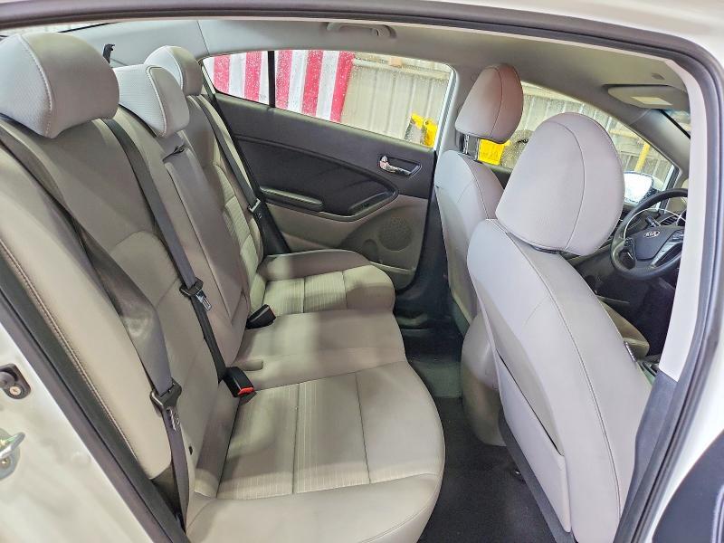 2016 KIA FORTE LX — Фото 10 из 12