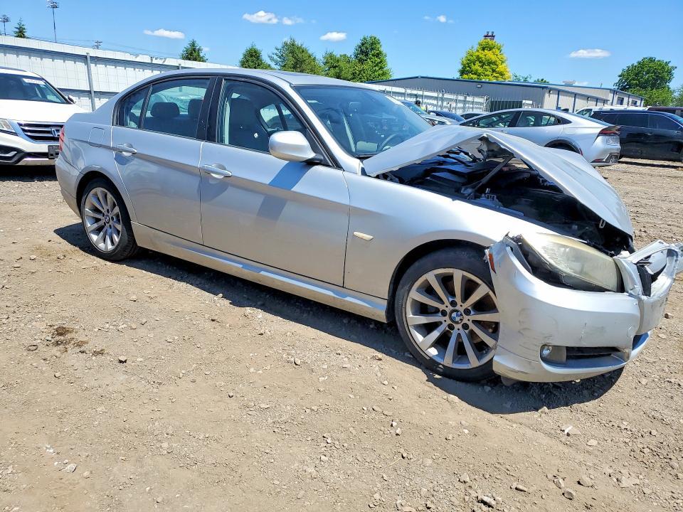 WBAPH5C55BA445209 2011 BMW 328 photo no. 4