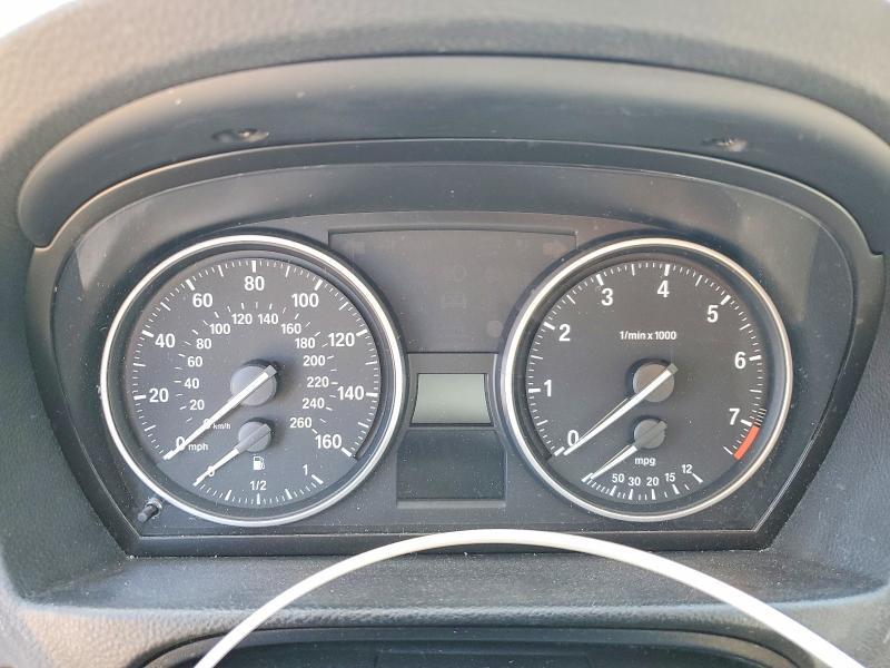 WBAPH5C55BA445209 2011 BMW 328 photo no. 9