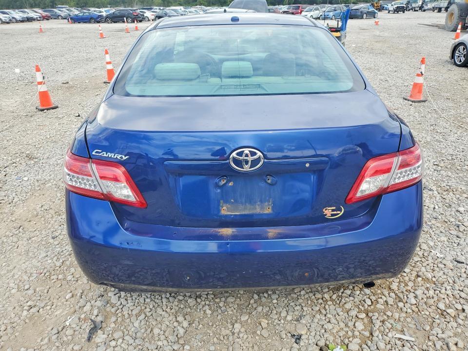 2011 TOYOTA CAMRY BASE — Фото 6 из 12