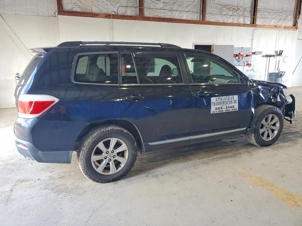 2011 TOYOTA HIGHLANDER BASE — Фото 3 из 13