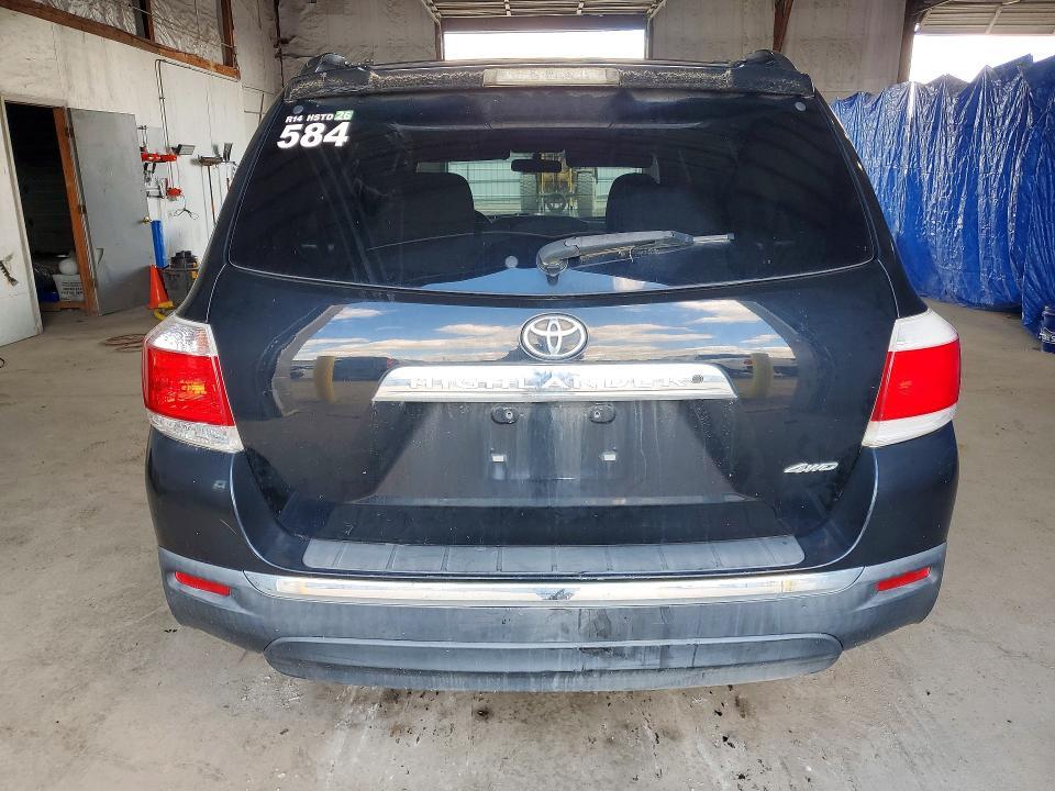 2011 TOYOTA HIGHLANDER BASE — Фото 6 из 13