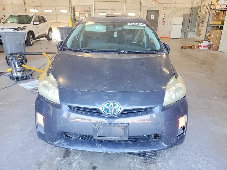 2011 TOYOTA PRIUS FOUR — Фото 5 из 12
