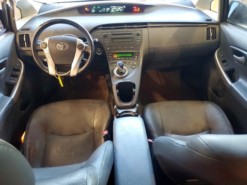 2011 TOYOTA PRIUS FOUR — Фото 8 из 12