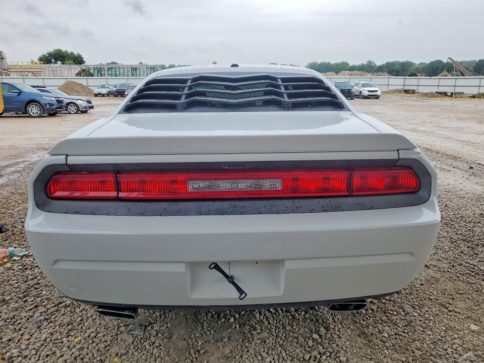 2011 DODGE CHALLENGER — Фото 6 из 13
