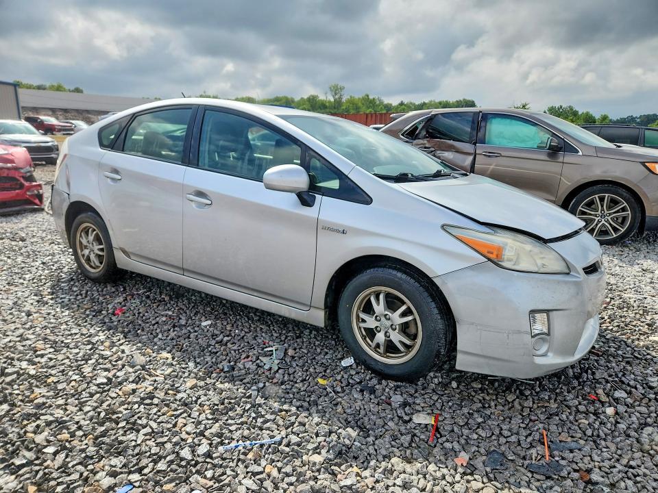 2011 TOYOTA PRIUS TWO — Фото 4 из 12