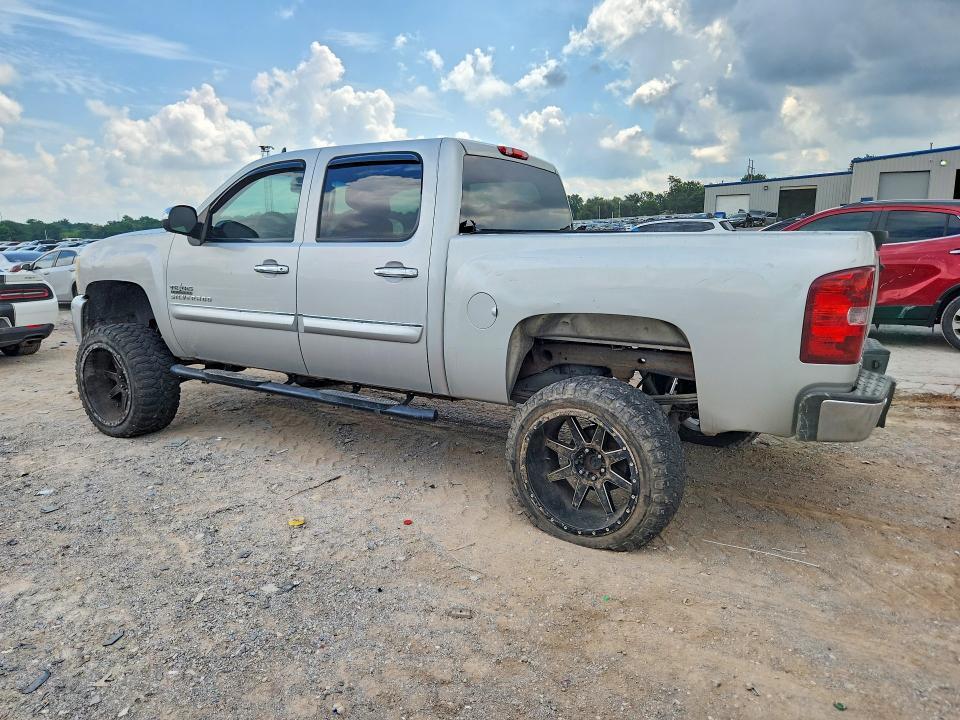 2011 CHEVROLET SILVERADO C1500 LT — Фото 2 из 12