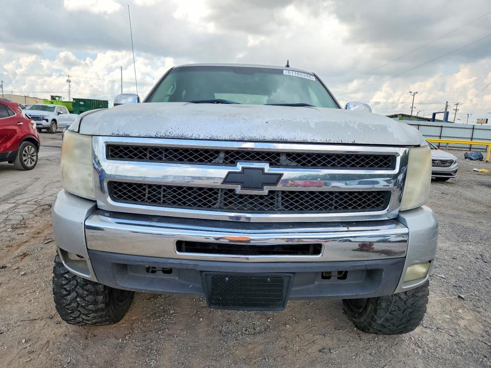 2011 CHEVROLET SILVERADO C1500 LT — Фото 5 из 12