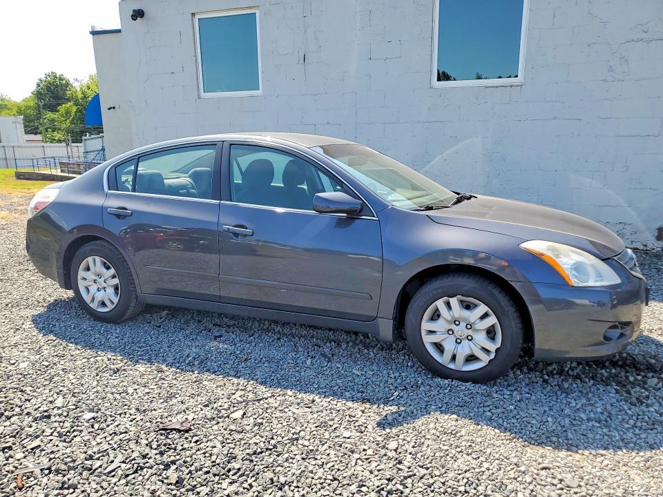 2010 NISSAN ALTIMA 2.5 — Фото 4 из 12
