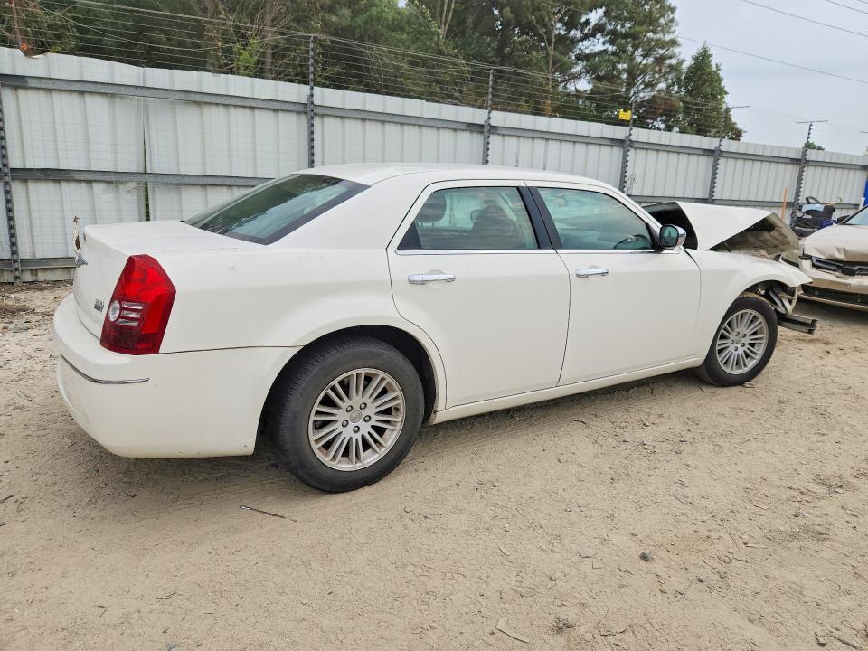 2010 CHRYSLER 300 TOURING — Фото 3 из 13