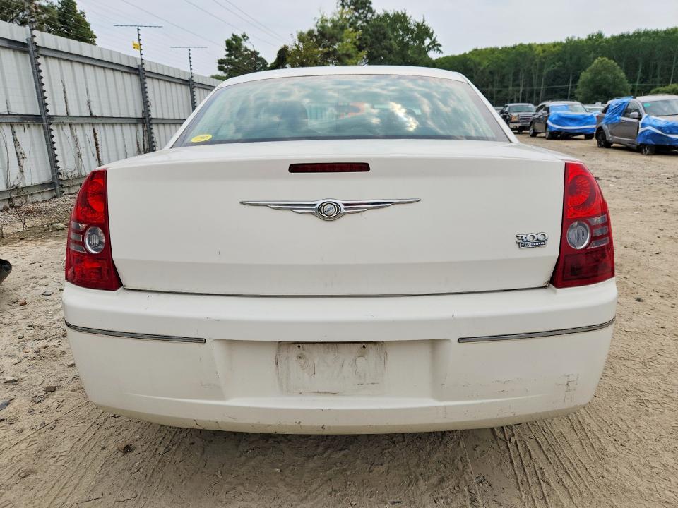 2010 CHRYSLER 300 TOURING — Фото 6 из 13