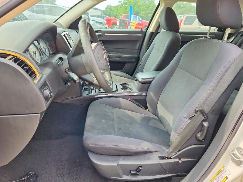 2010 CHRYSLER 300 TOURING — Фото 7 из 13