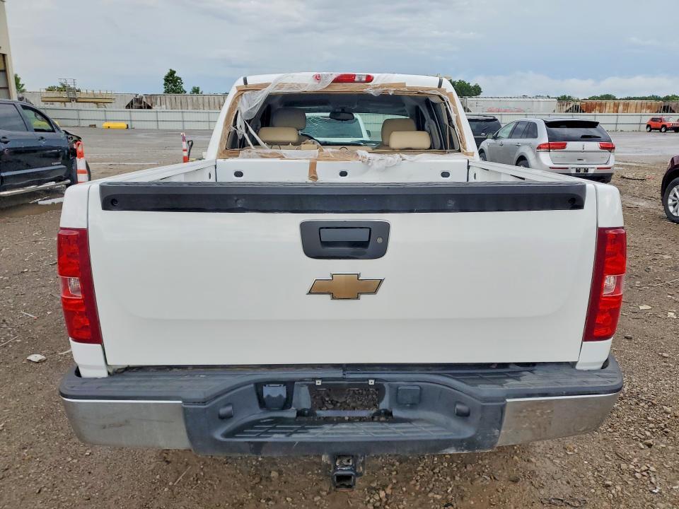 2010 CHEVROLET SILVERADO K1500 LT — Фото 6 из 12